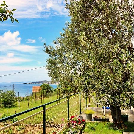 Holiday Home Jozo Оміш Екстер'єр фото