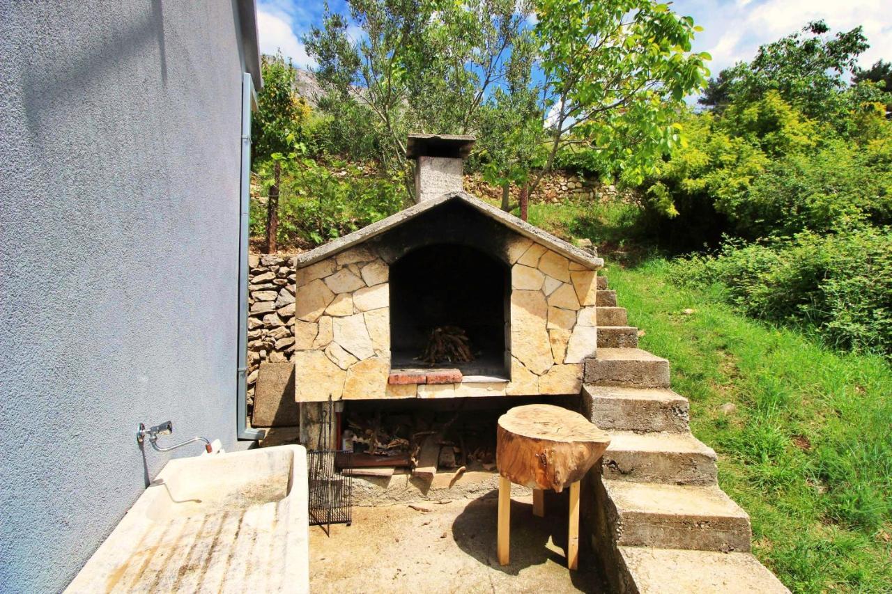 Holiday Home Jozo Оміш Екстер'єр фото